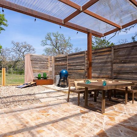 Romantic Tiny Luxury Retreat W Heated Pool, Sauna N Outdoor Shower In Wimberley 10 Acres Exterior foto