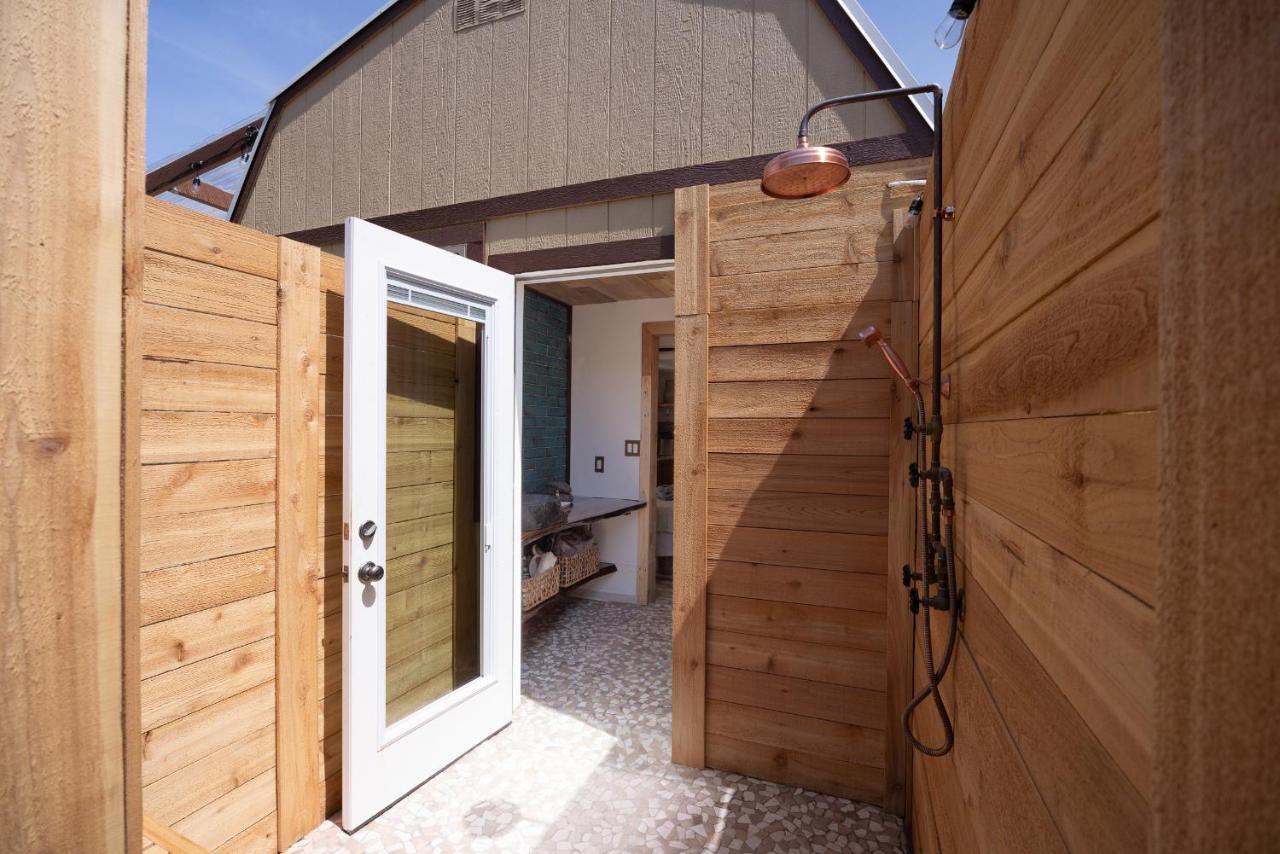 Romantic Tiny Luxury Retreat W Heated Pool, Sauna N Outdoor Shower In Wimberley 10 Acres Exterior foto